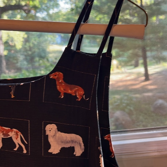 Tori Richard’s size M 100% silk dress with dogs - Picture 2 of 13